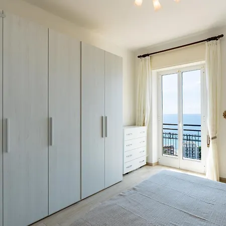 Seaview By Interhome * 알라시오